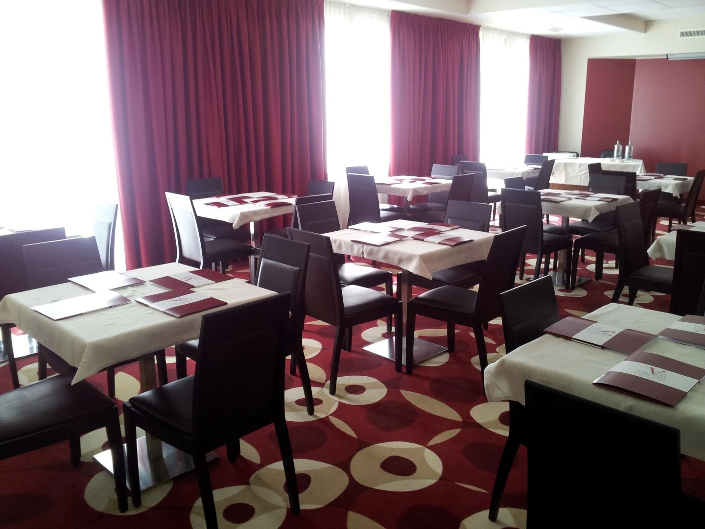 Photo - Virginia Palace Hotel