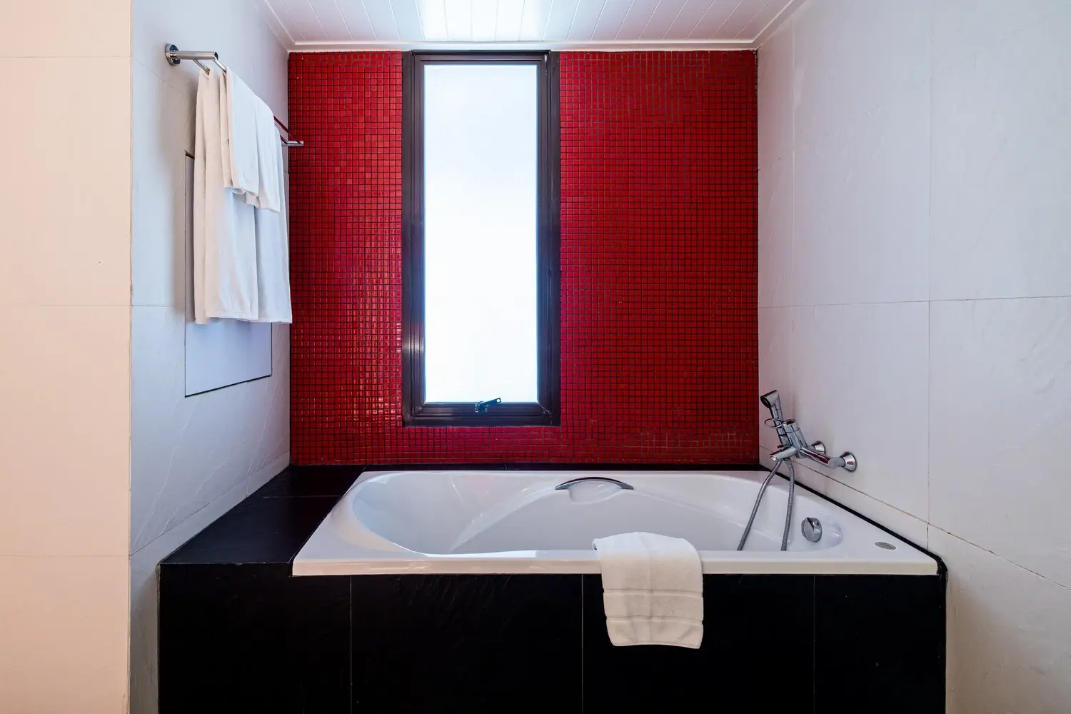 Photo - Long Beach Garden Hotel & Pavilions