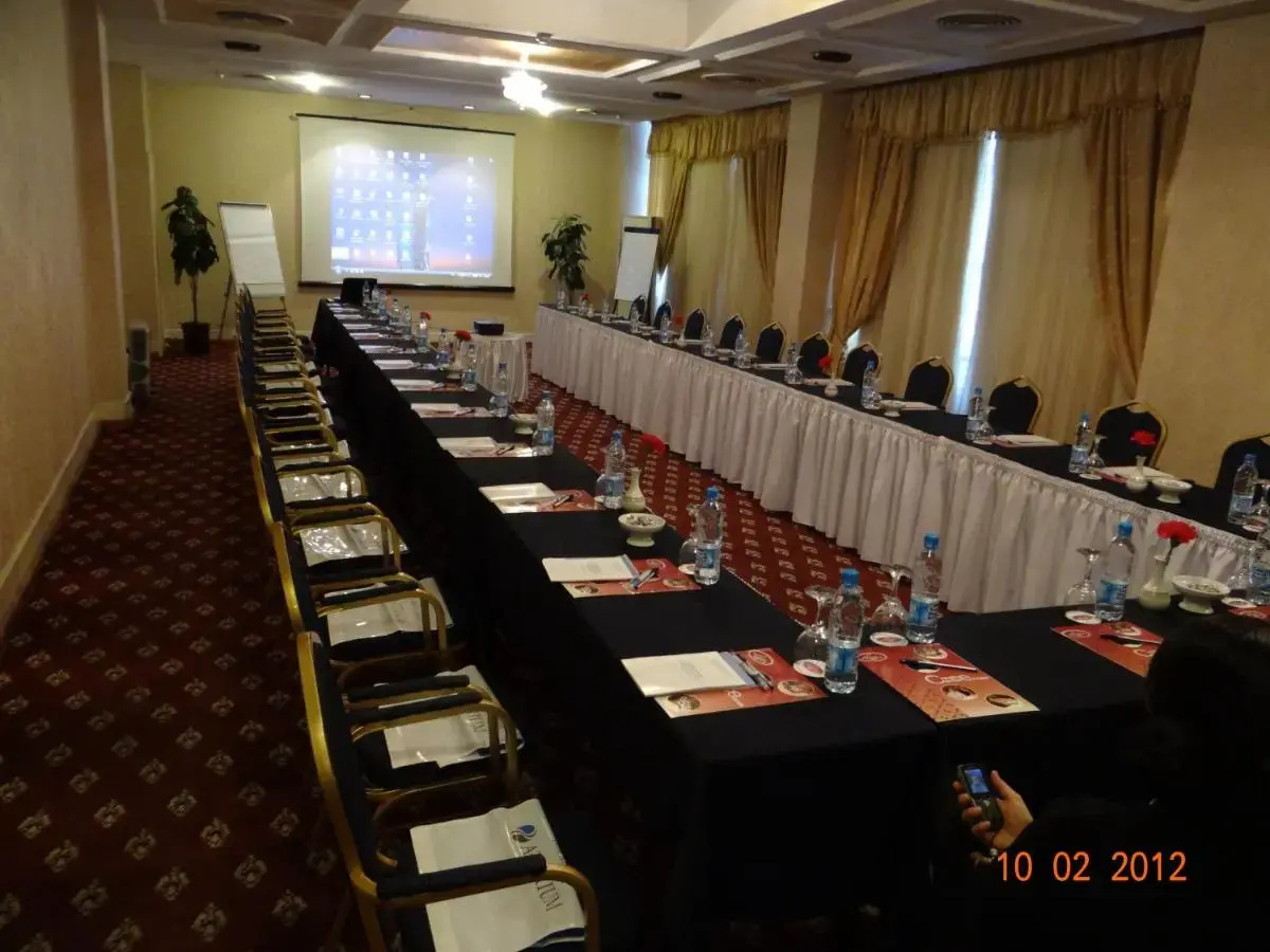 Foto - Le Grande Plaza Hotel