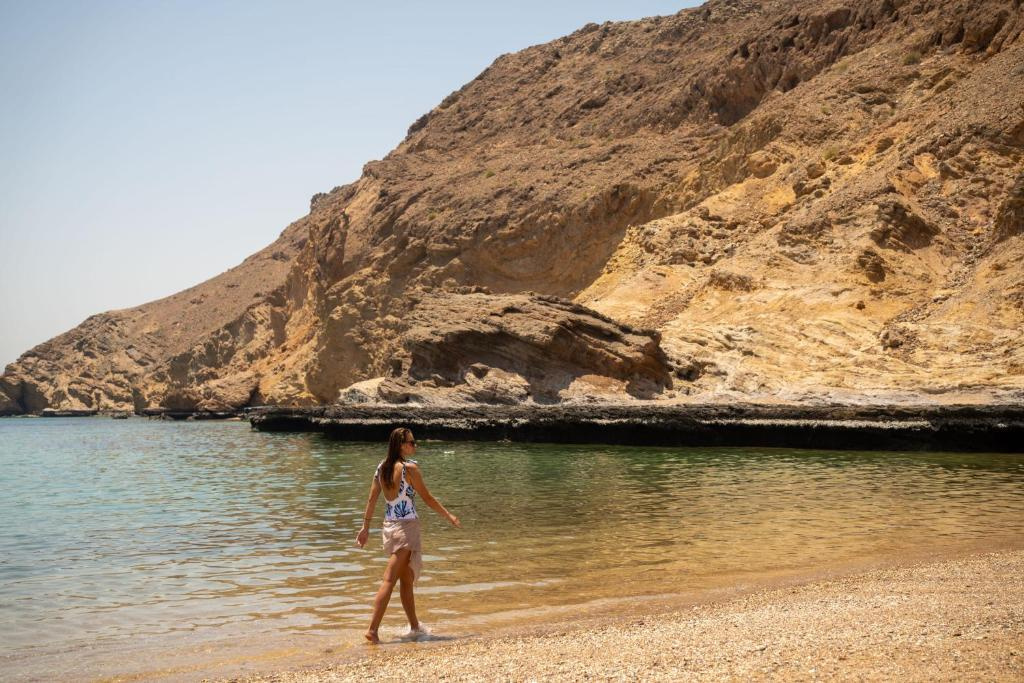 Photo - Shangri-La's Barr Al Jissah Resort & Spa — Al Waha Hotel