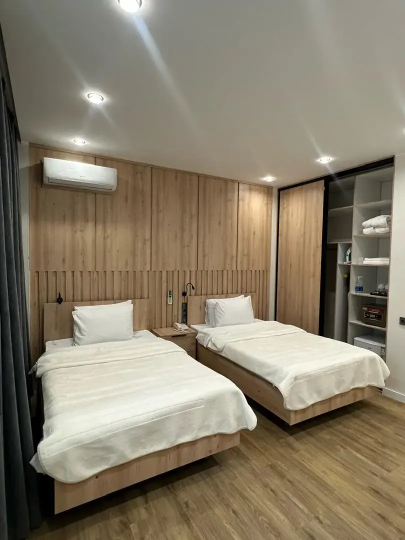 Photo - Golden Dragon Hotel