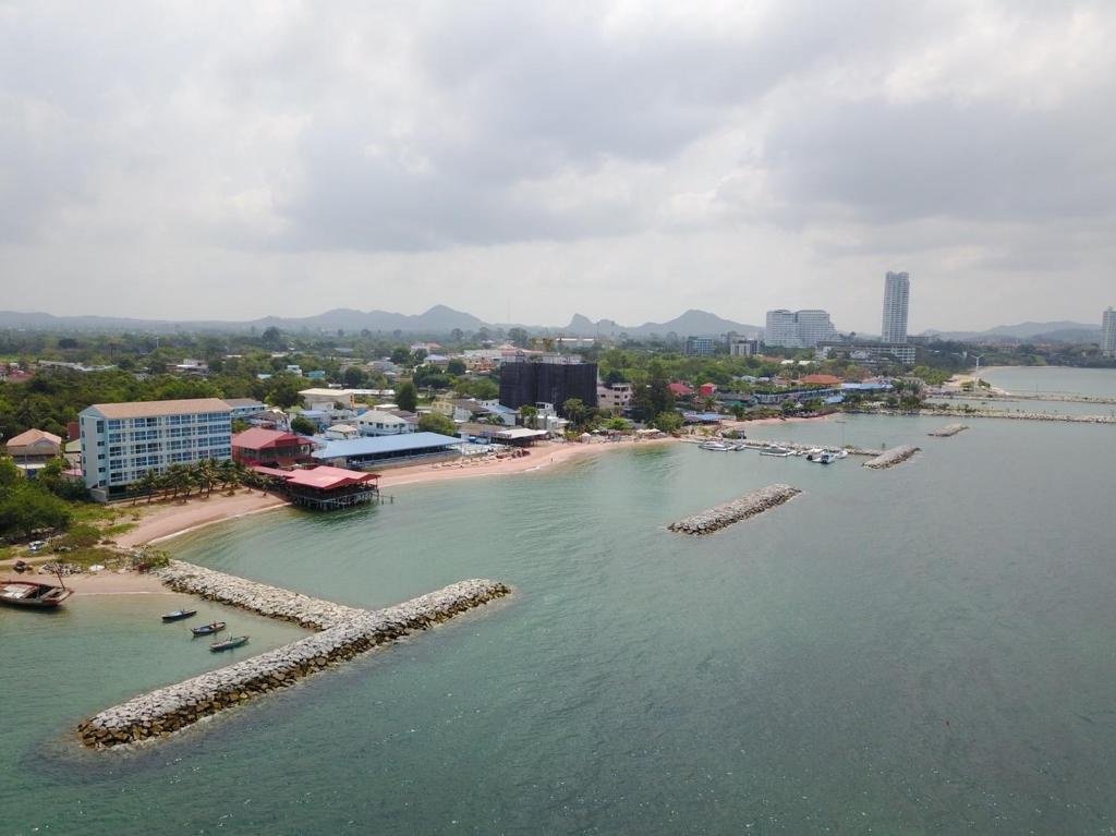 Photo - Worita Cove Hotel