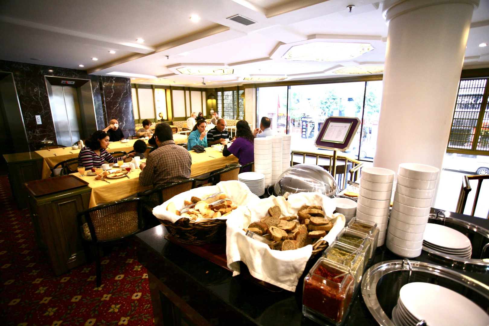 Photo - Istanbul Royal Hotel