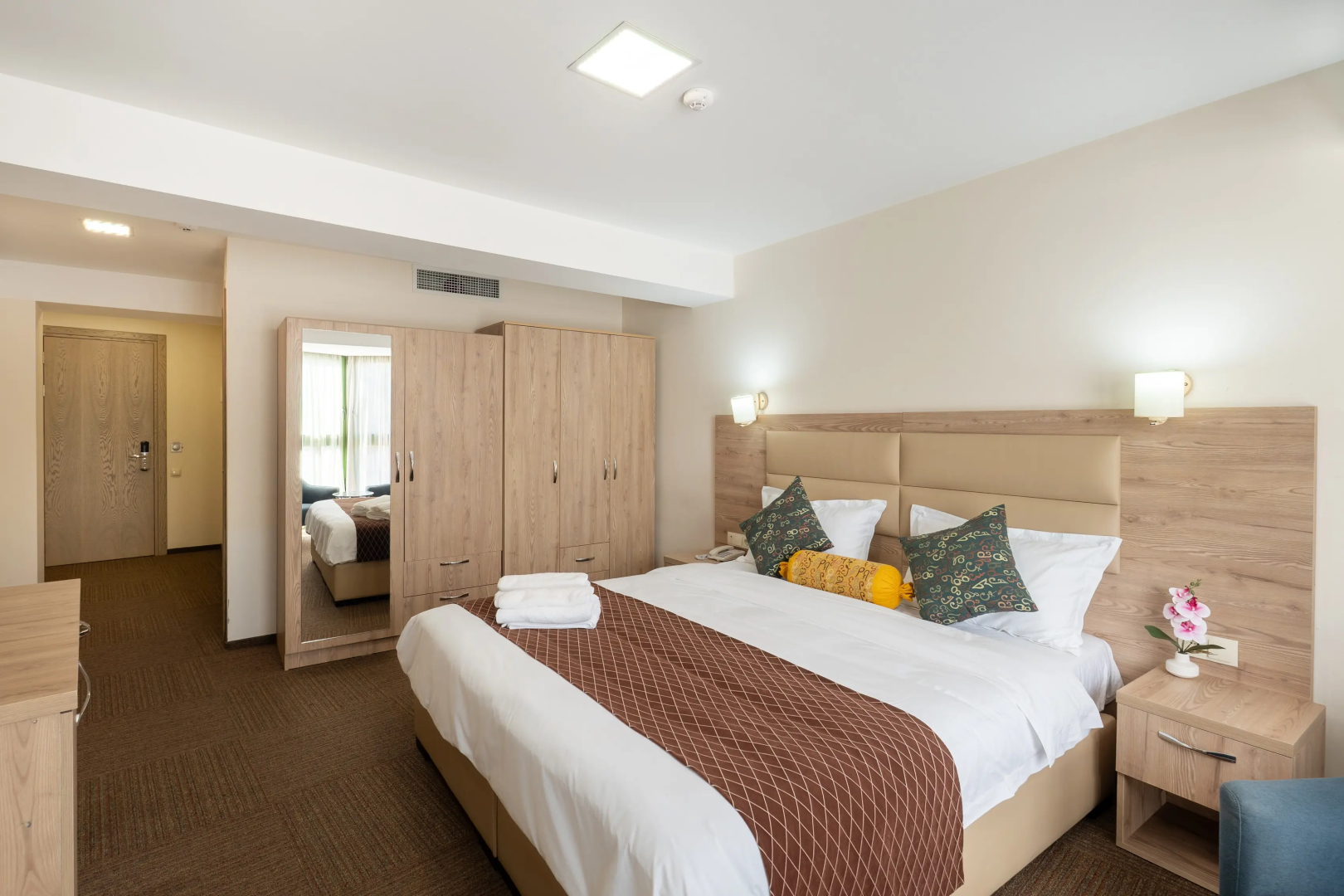 Foto - Hotel Somi Inn