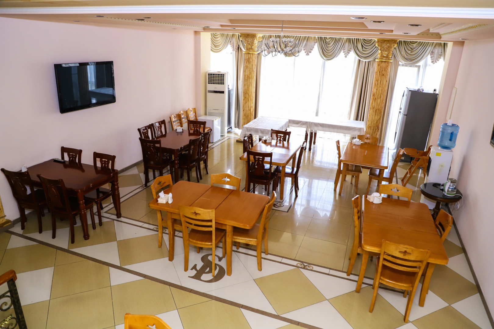 Photo - SD David Hotel