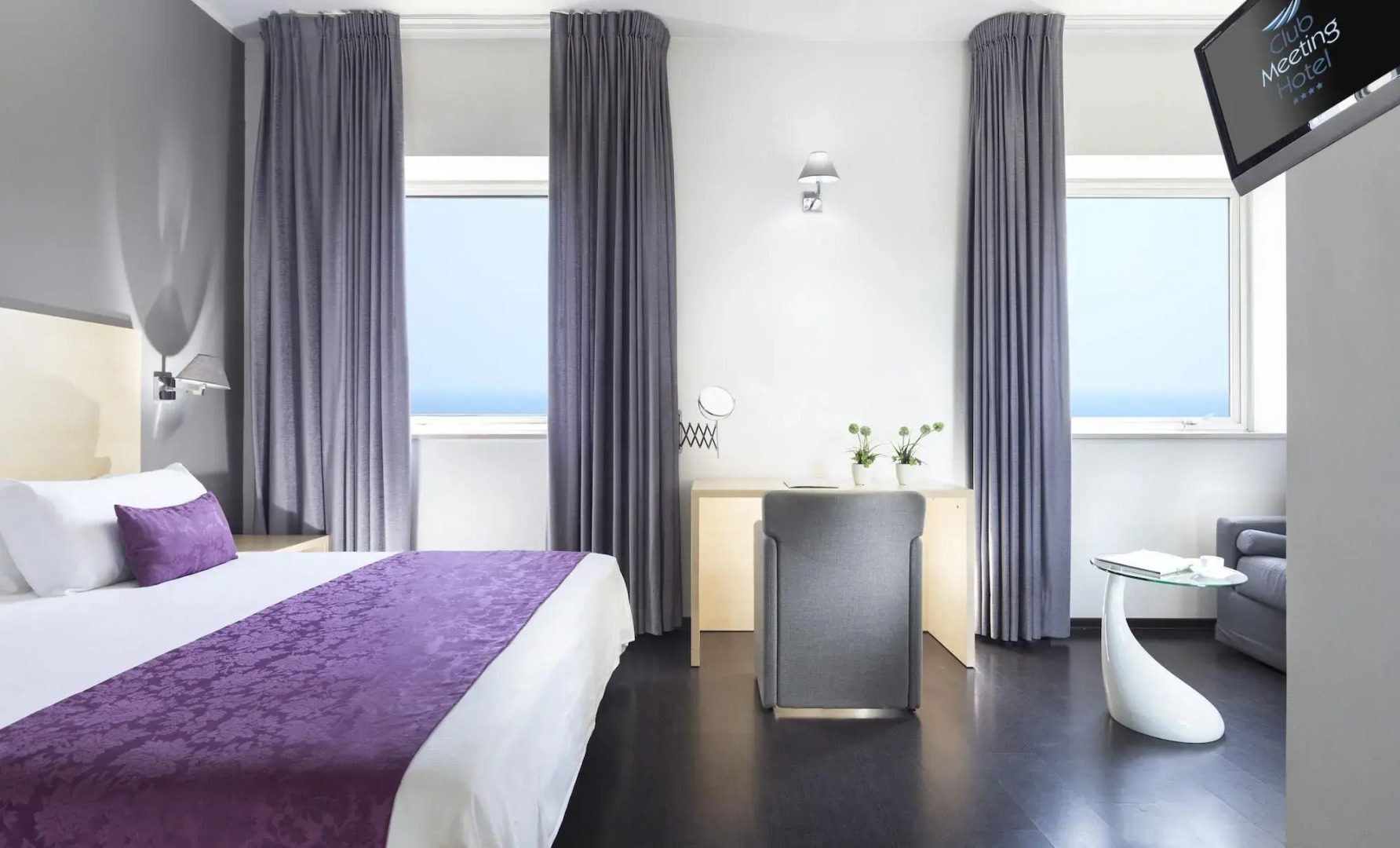 Photo - Club Meeting Hotel