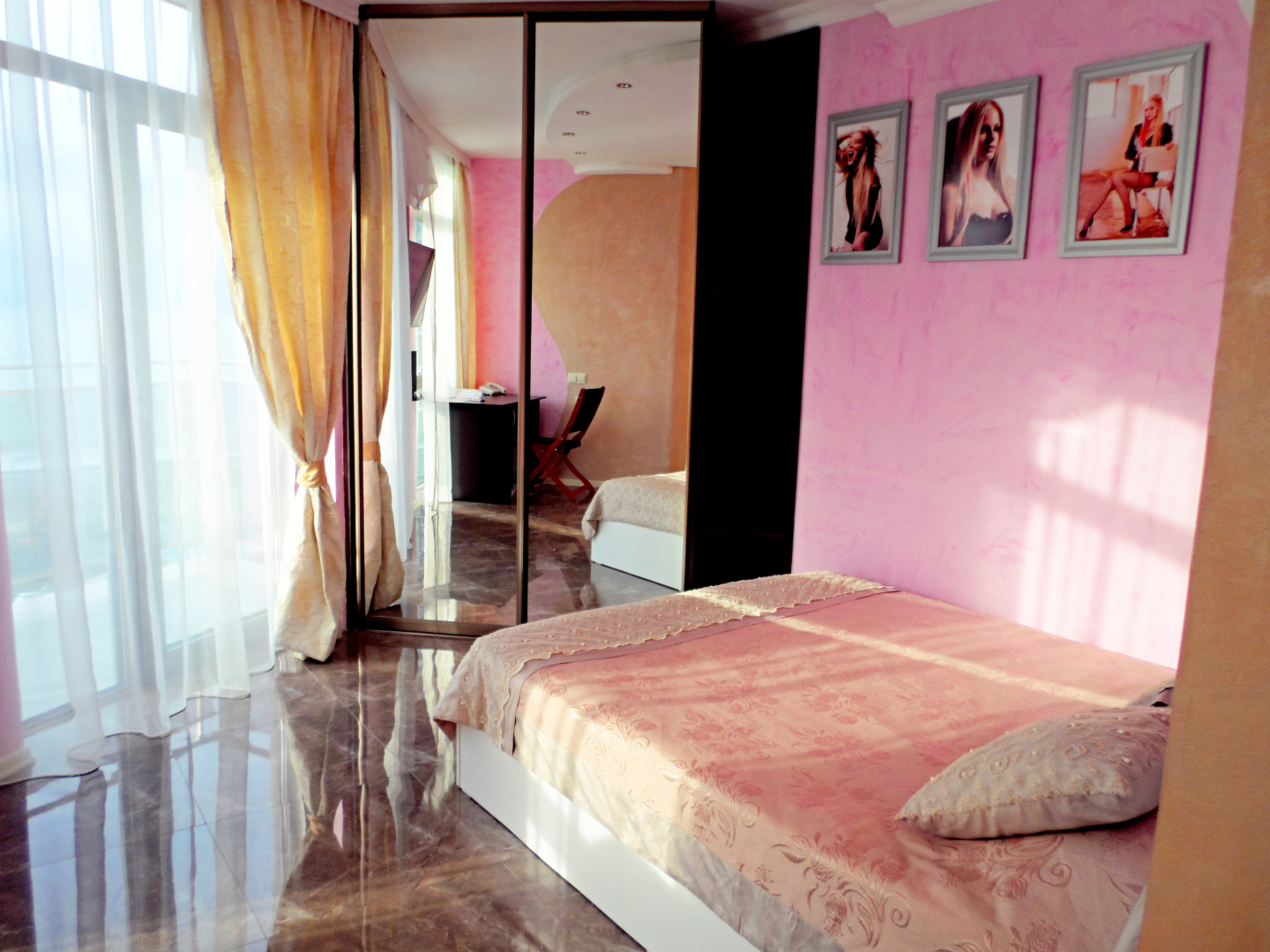 Foto - Rock Hotel First Line