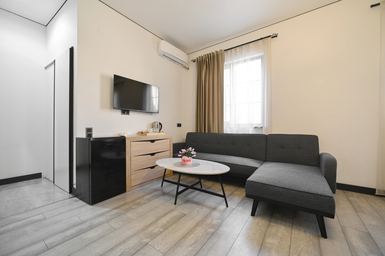 Photo - Mon Invite Hotel