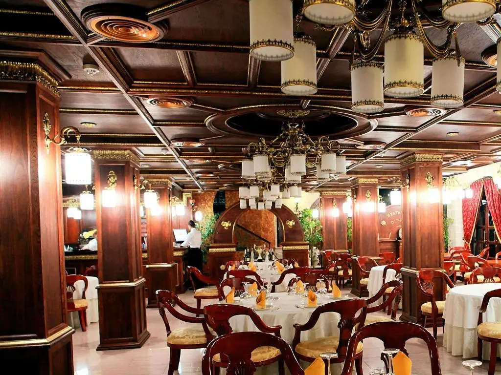 Photo - Dinasty Hotel