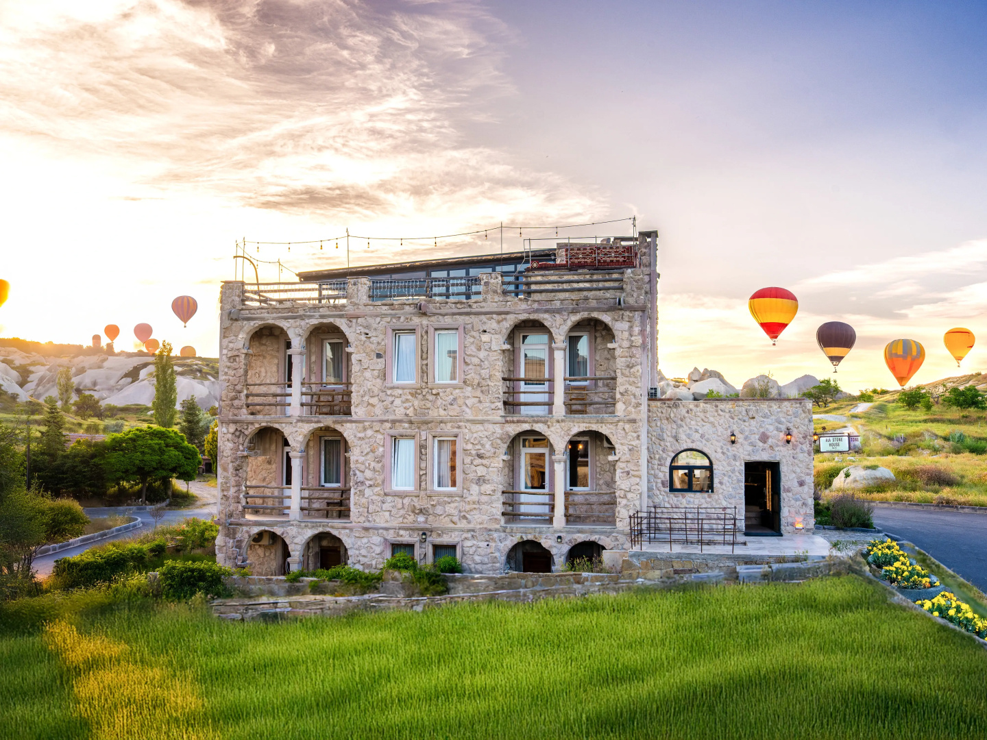 Photo - Ala Stone Hotel