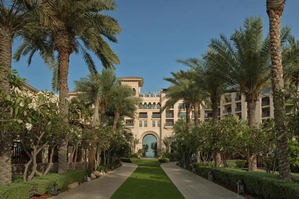 Photo - Four Seasons Resort Dubai at Jumeirah Beach