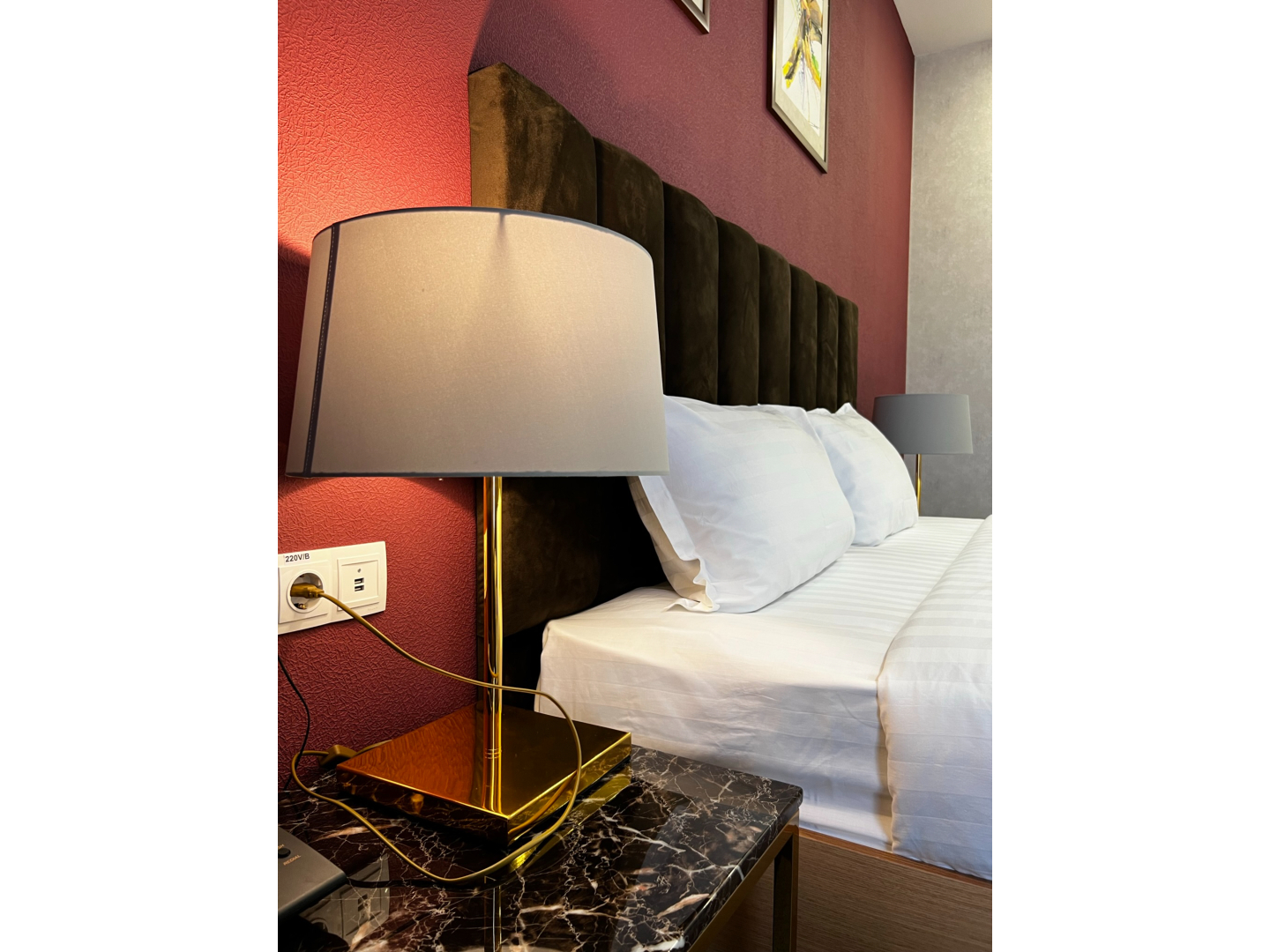 Photo - King Plaza Hotel