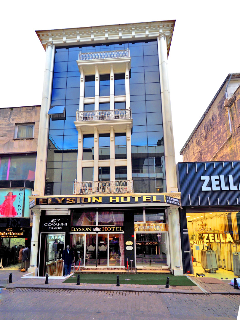 Photo - Elysion Hotel