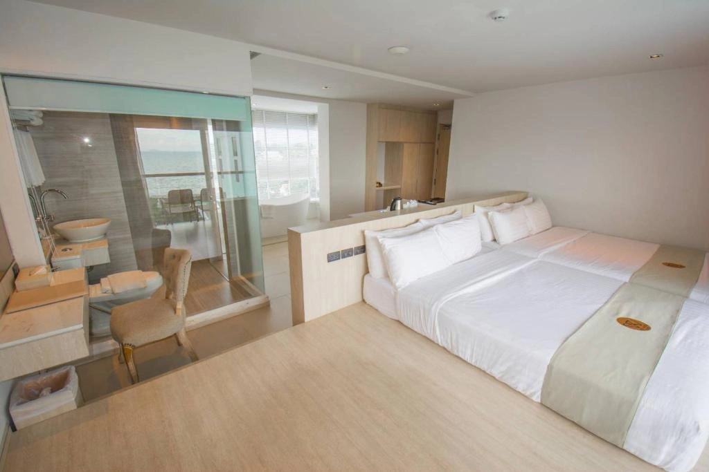 Photo - Worita Cove Hotel