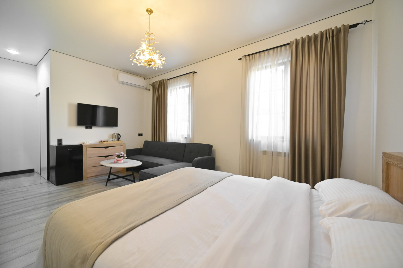 Photo - Mon Invite Hotel