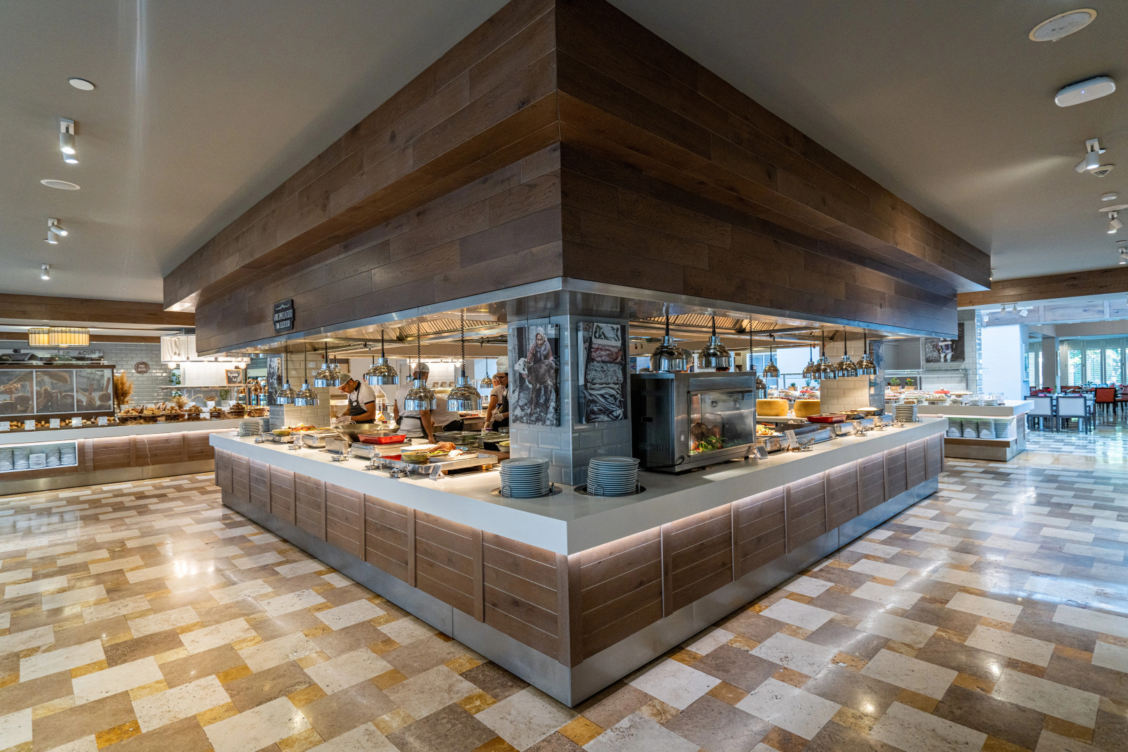 Photo - Lara Barut Collection-Ultra All Inclusive