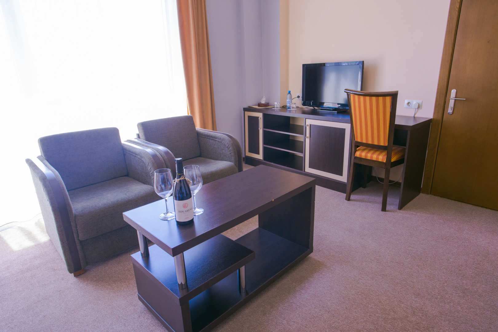 Foto - Ani Central Inn