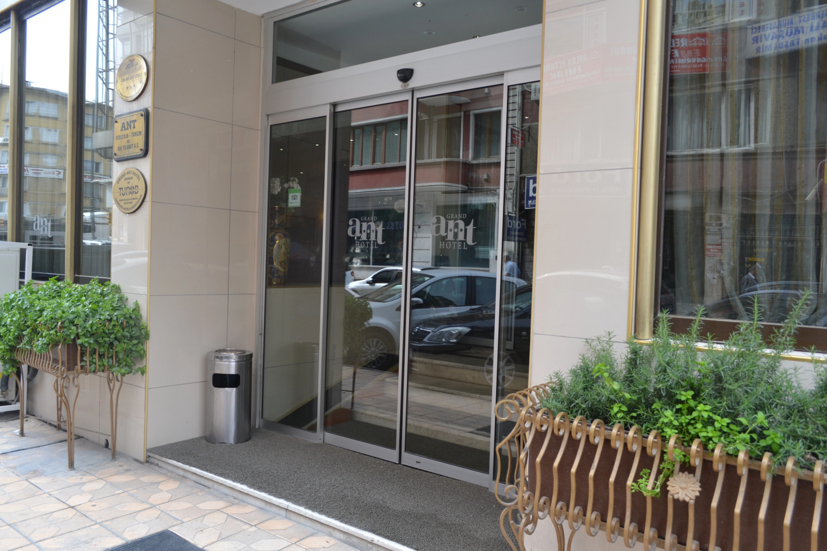 Photo - Grand Ant Hotel