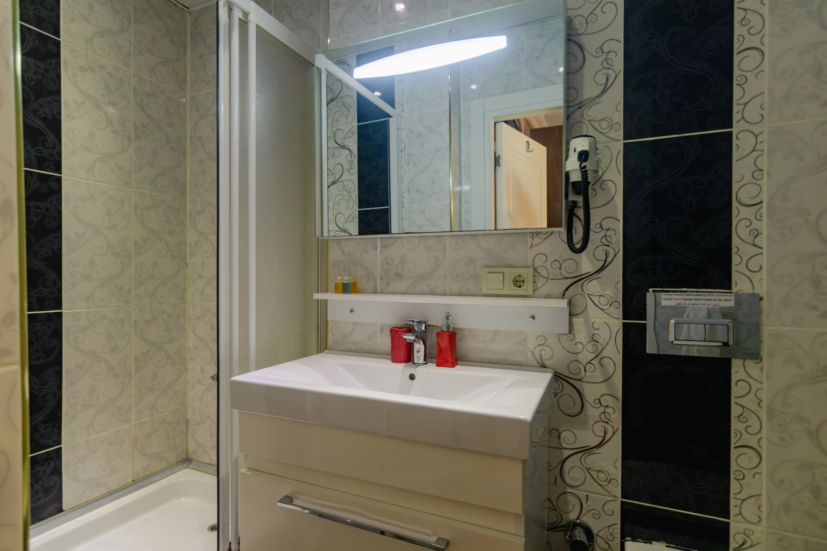 Foto - Zendy Suite Hotel