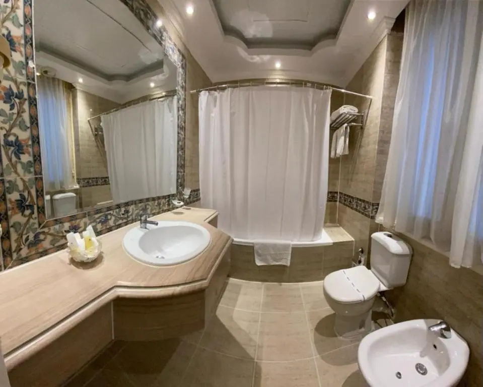 Photo - Windsor Palace Luxury Heritage Hotel Since 1906 by Paradise Inn Group