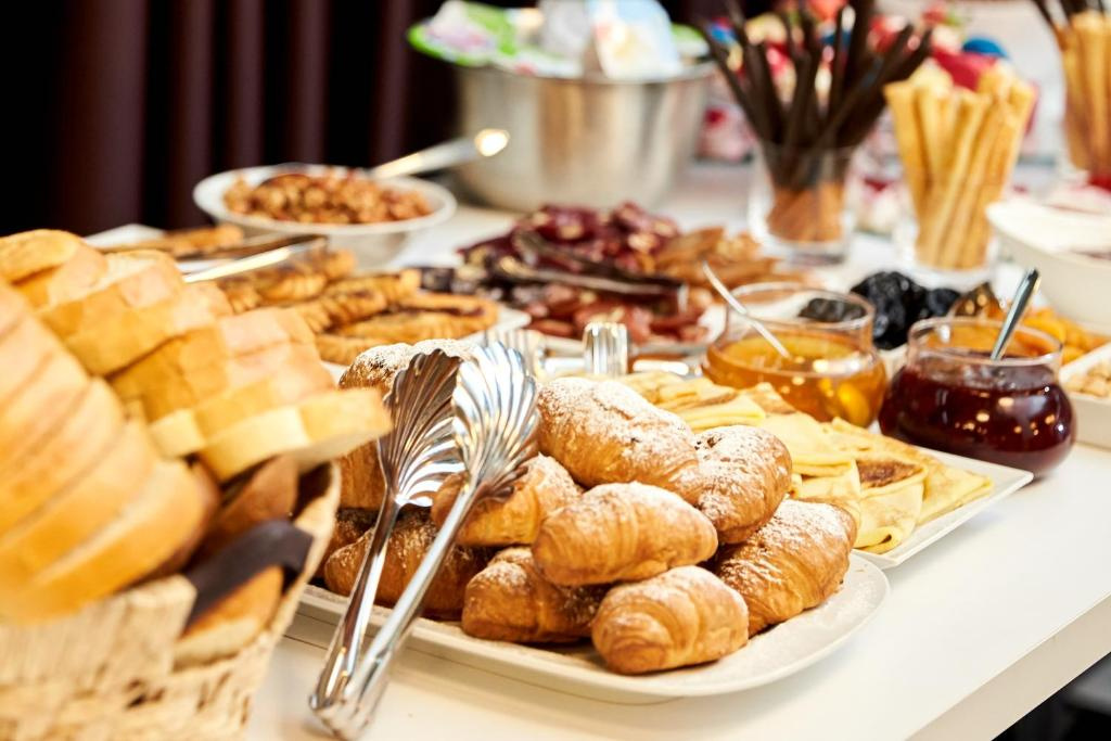 Photo - Brosse Garden Hotel