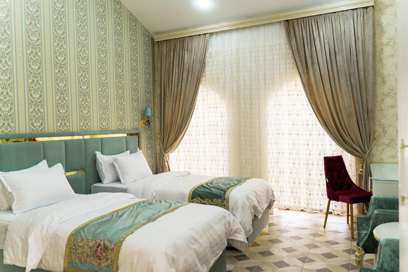 Foto - AYNIY Hotel