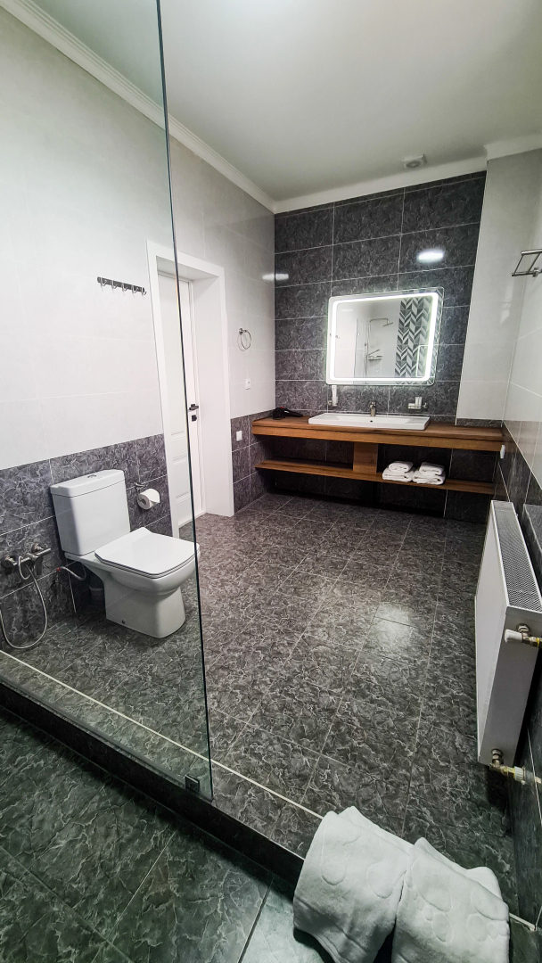 Foto - Dosman Hotel Bishkek
