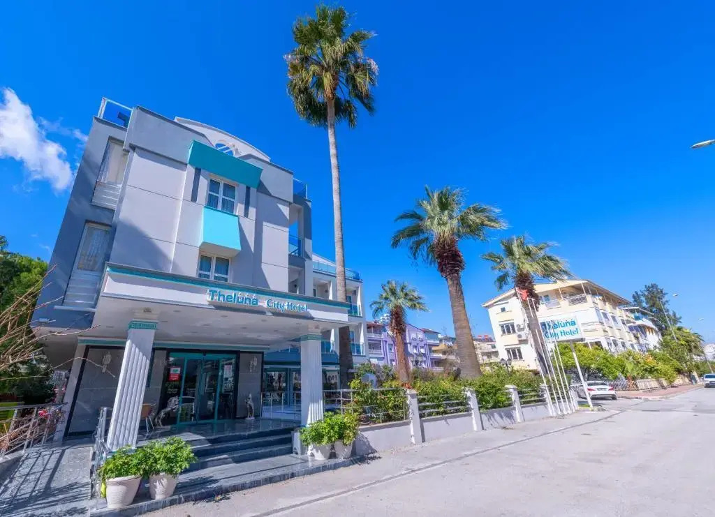 Foto - Theluna City Hotel