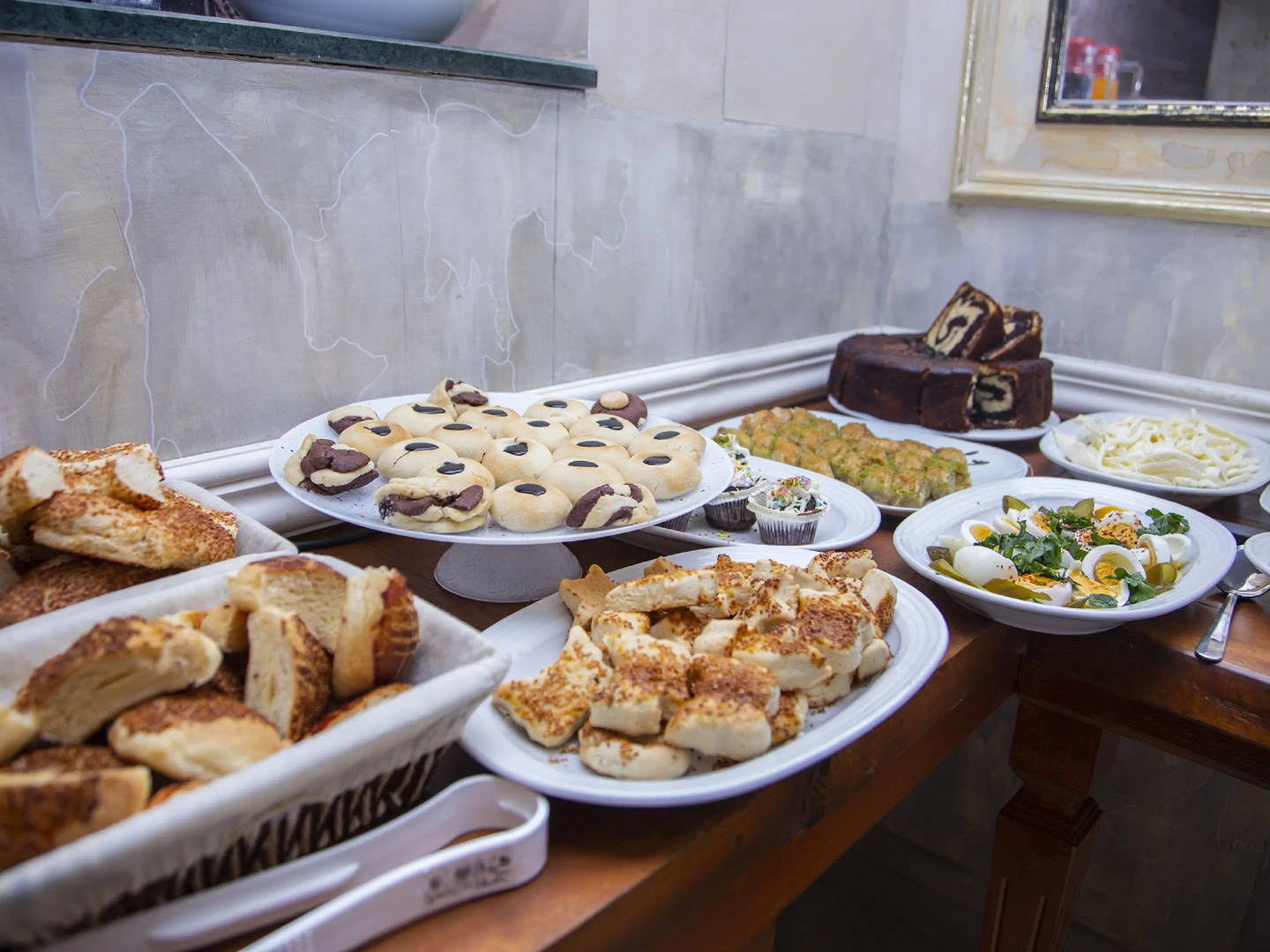 Photo - HHK Hotel Downtown Hotel