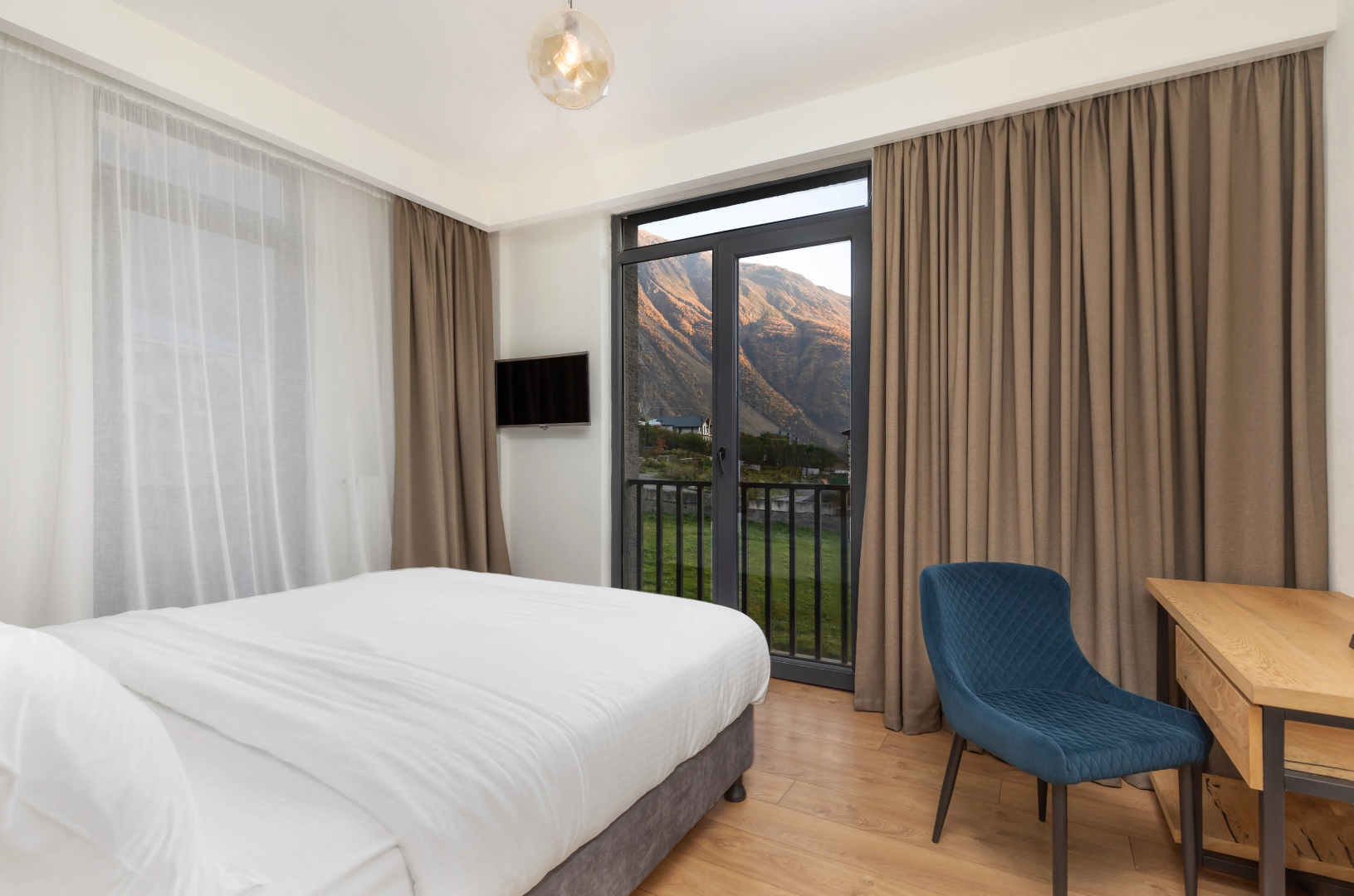 Foto - Intourist Kazbegi