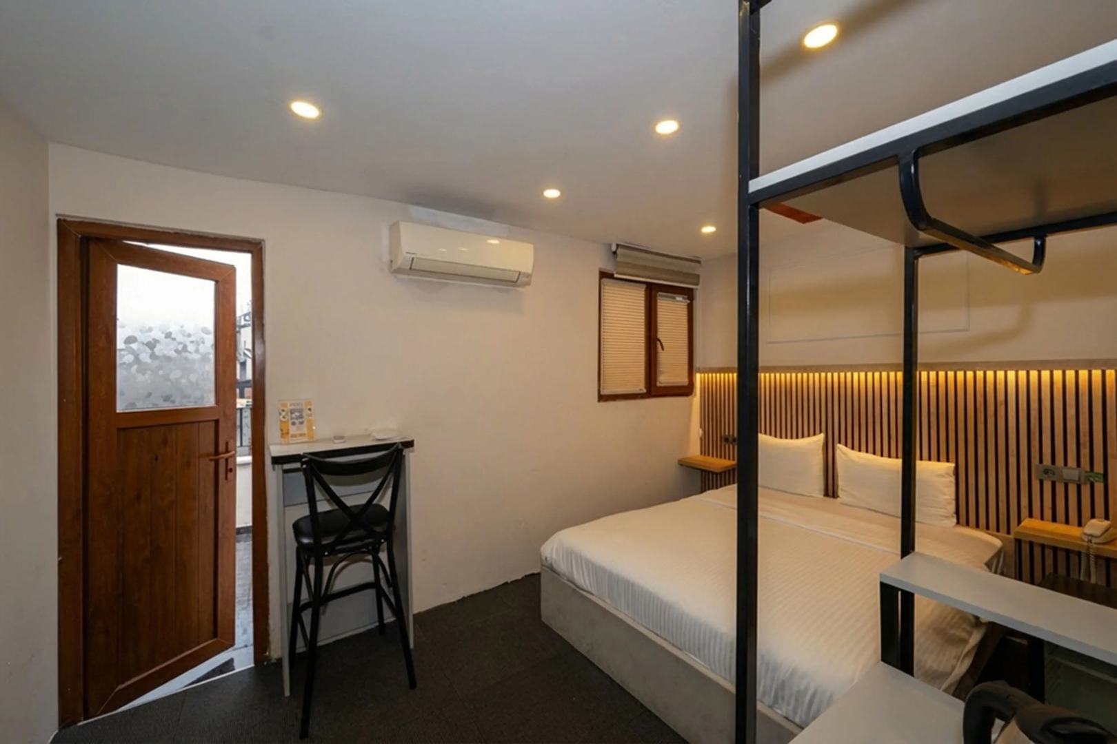 Photo - Rafinn Hotel