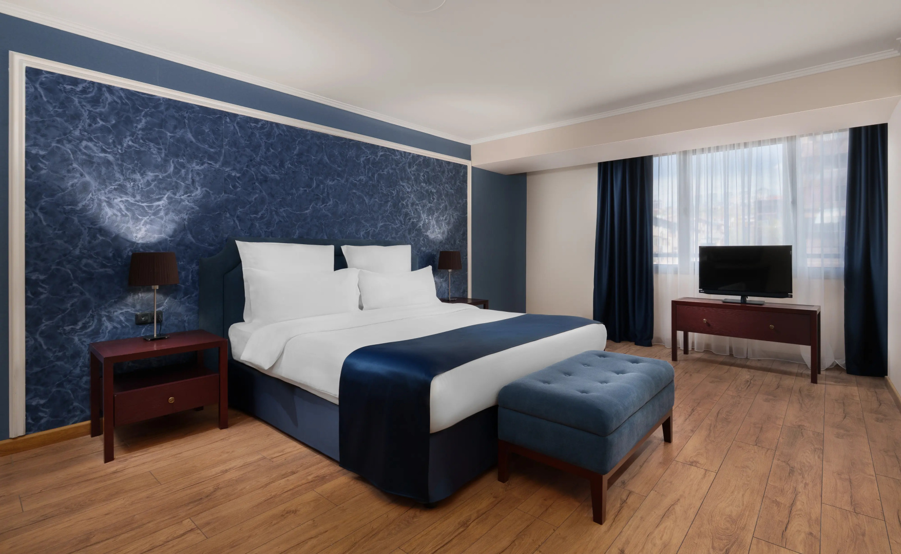 Photo - Ani Plaza Hotel