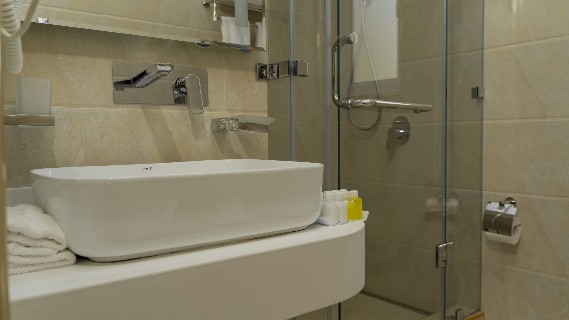 Photo - Dilimah Premium Luxury Hotel