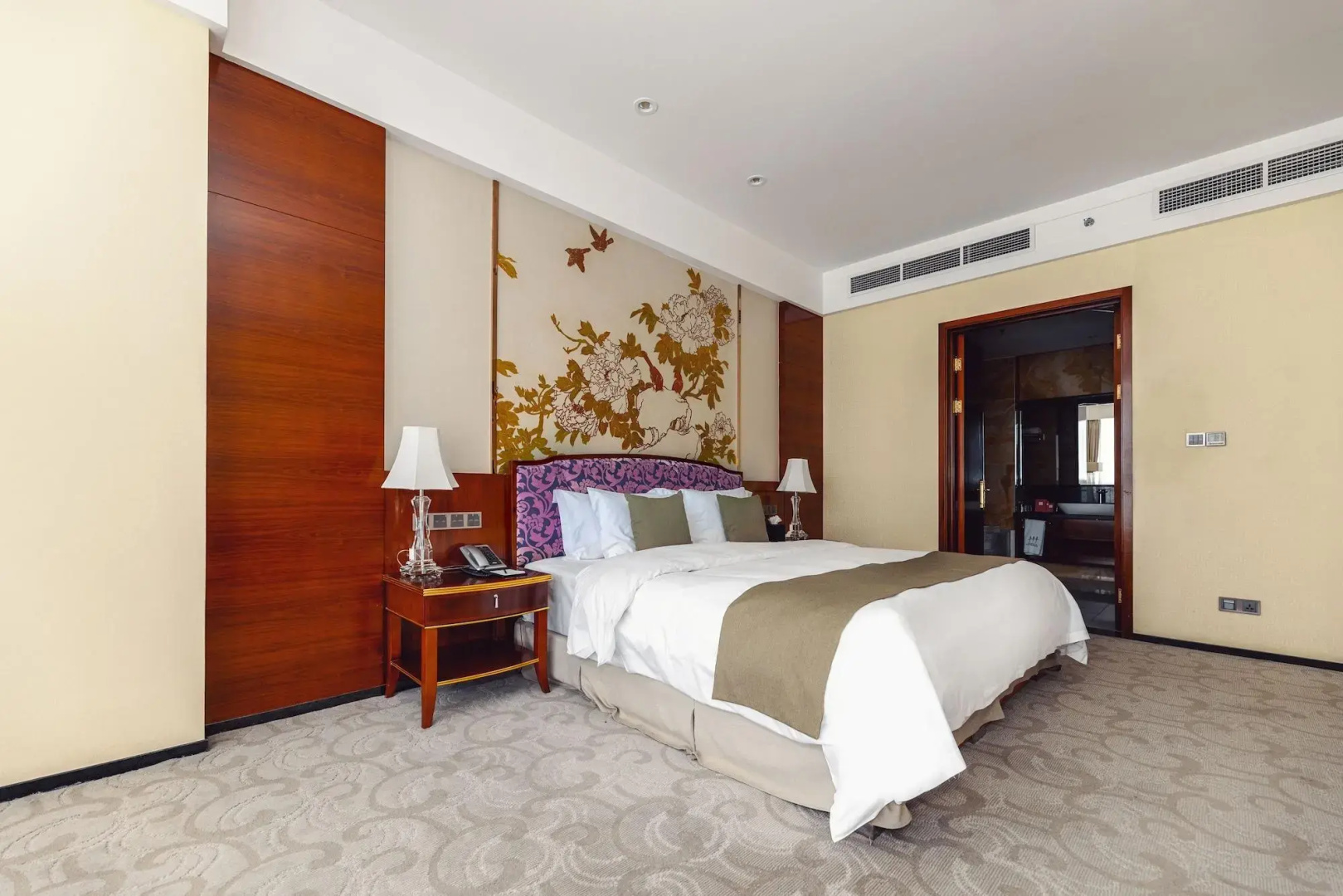 Foto - Hotels & Preference Hualing Tbilisi