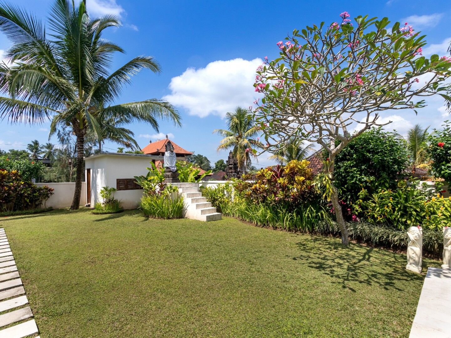 Photo - Villa Candi Kecil Tiga by Villa Finder