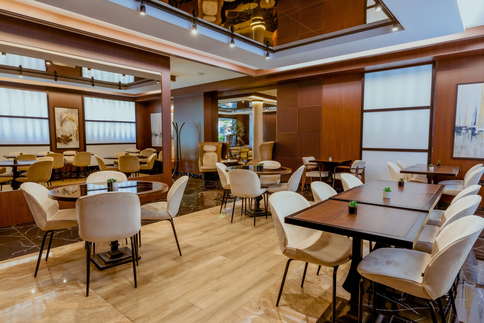 Photo - Nobel Gallery Hotel