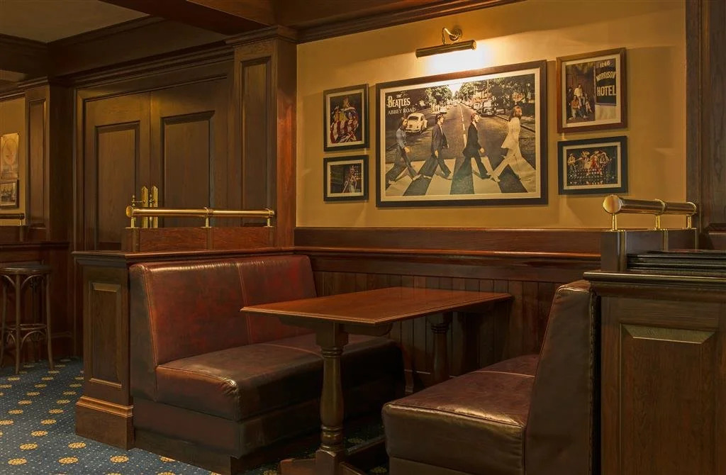 Photo - Four Points by Sheraton Bur Dubai