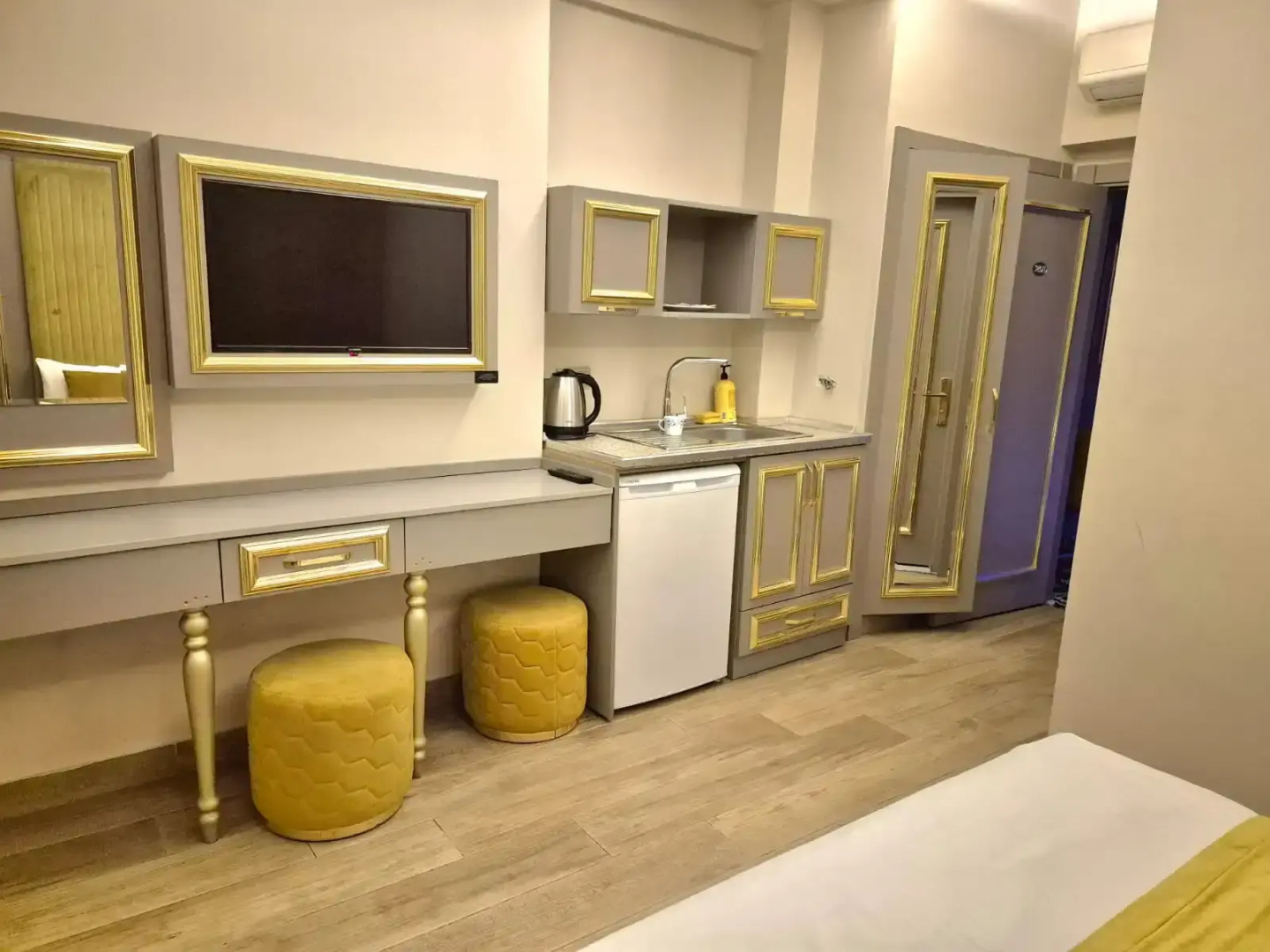 Photo - Taksim La Marino Hotel