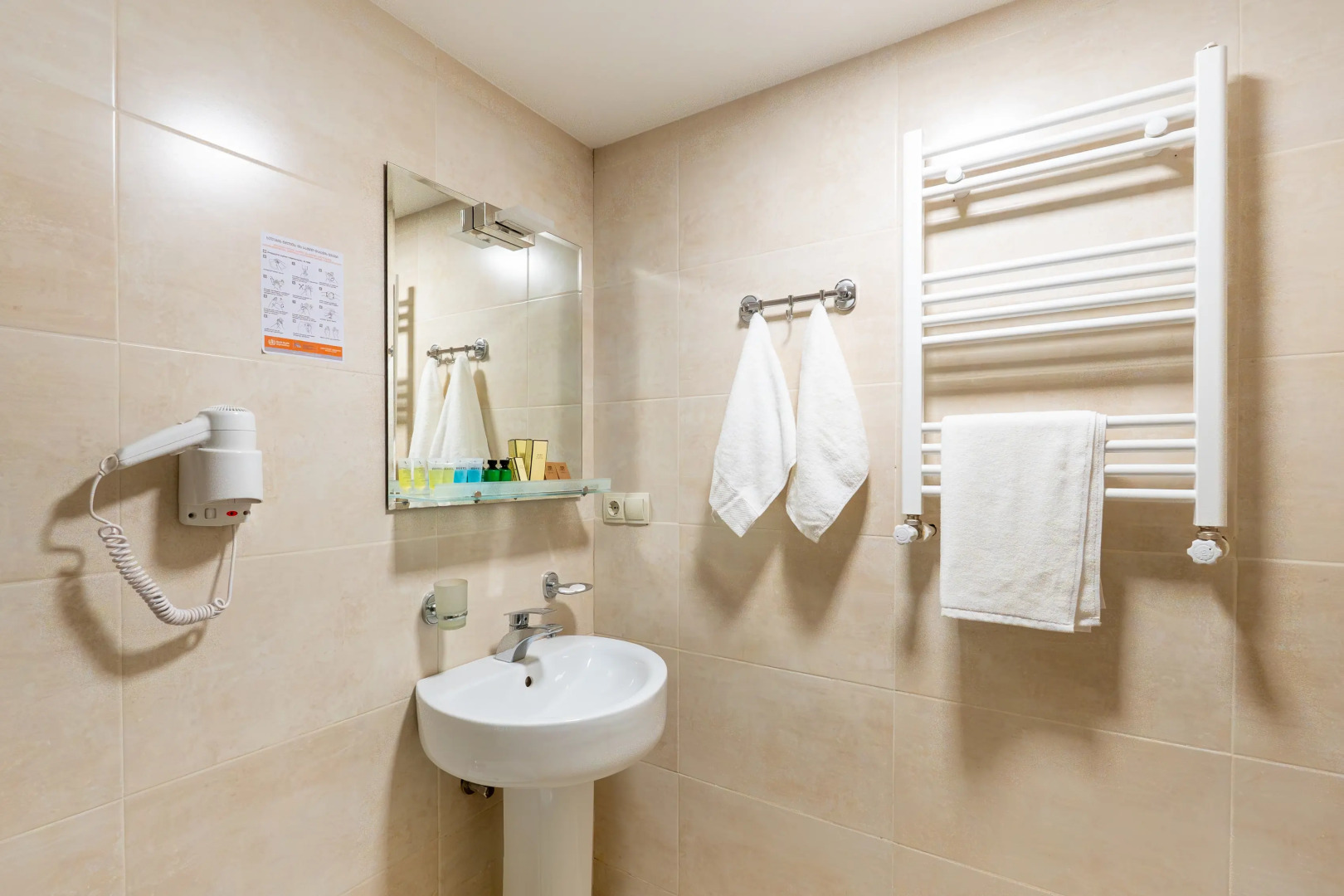 Foto - Hotel Somi Inn