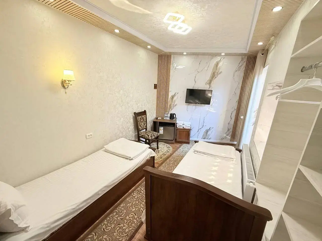 Foto - Sherxan House