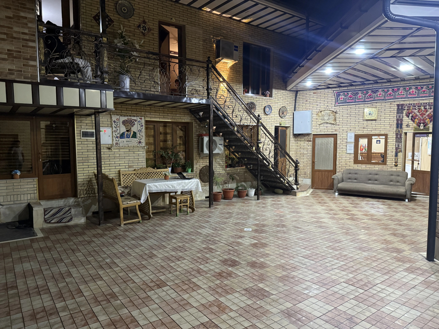 Foto - Sherxan House