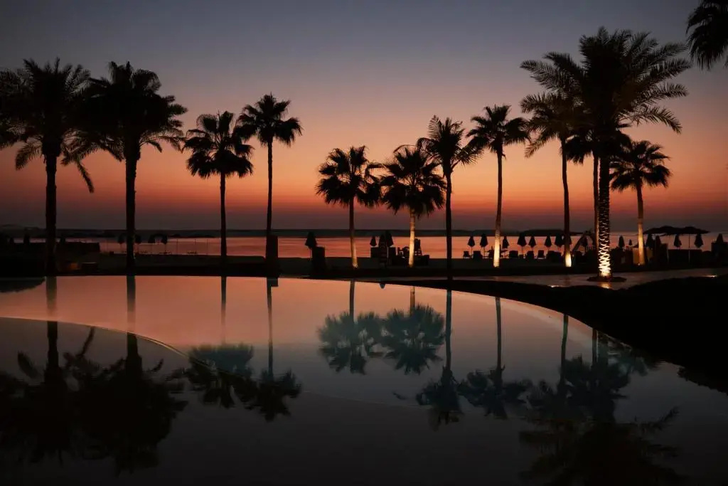 Photo - Four Seasons Resort Dubai at Jumeirah Beach