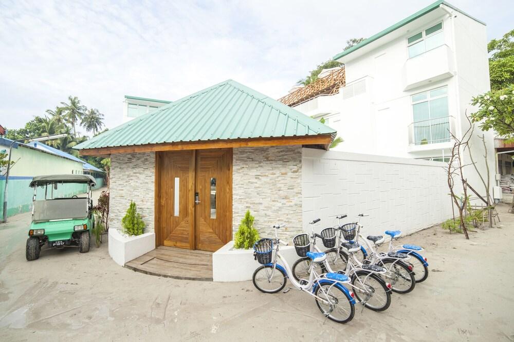 Foto - PERLA Dhangethi