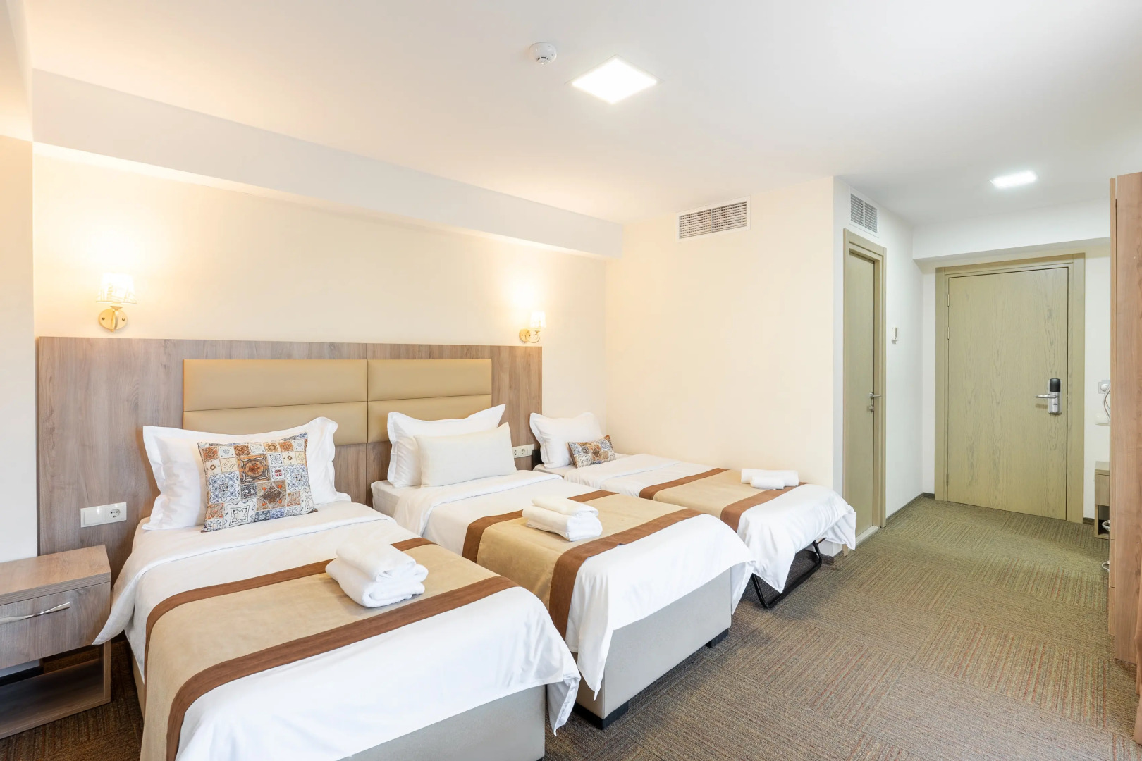 Foto - Hotel Somi Inn