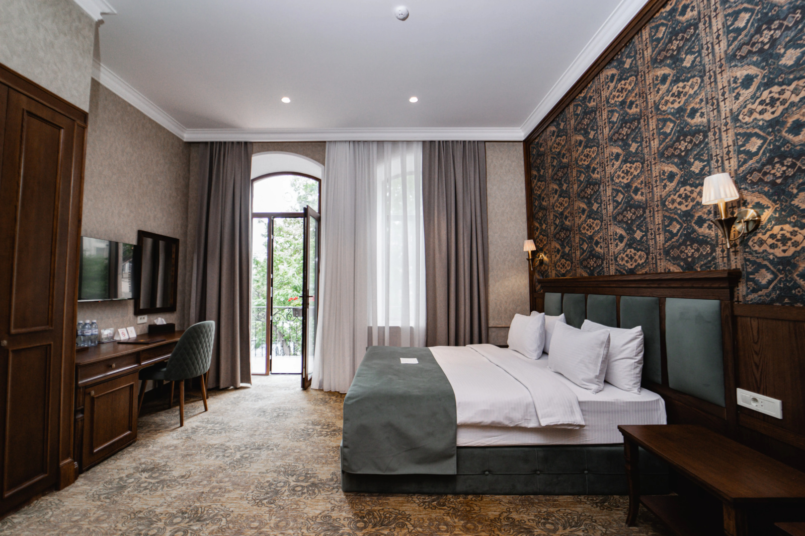 Photo - Midway Baku Hotel