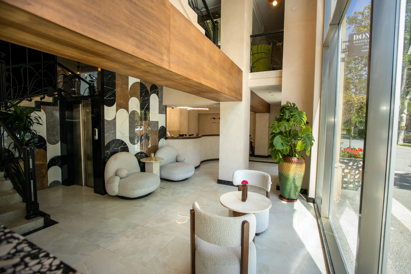 Photo - Dondar Hotel Formula 1 View