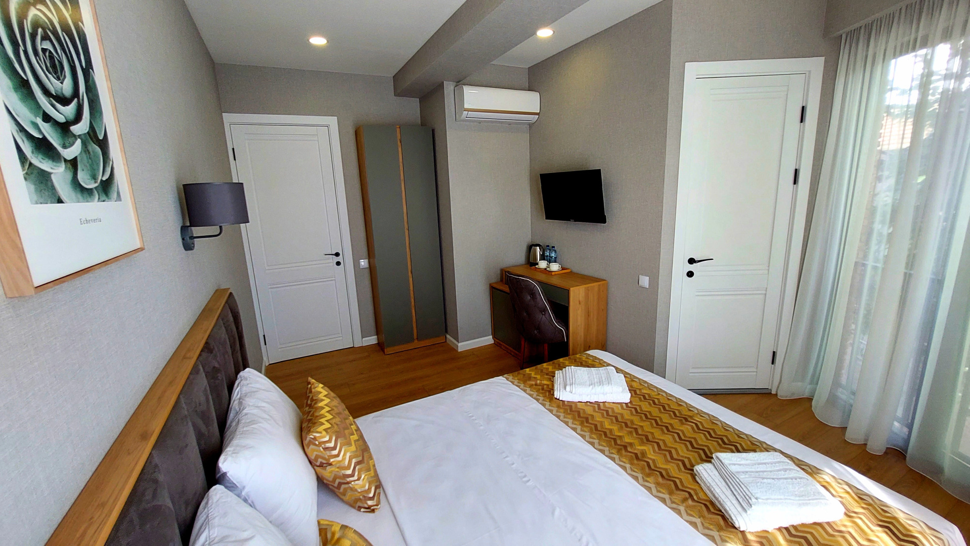 Photo - Falcon Boutique Hotel