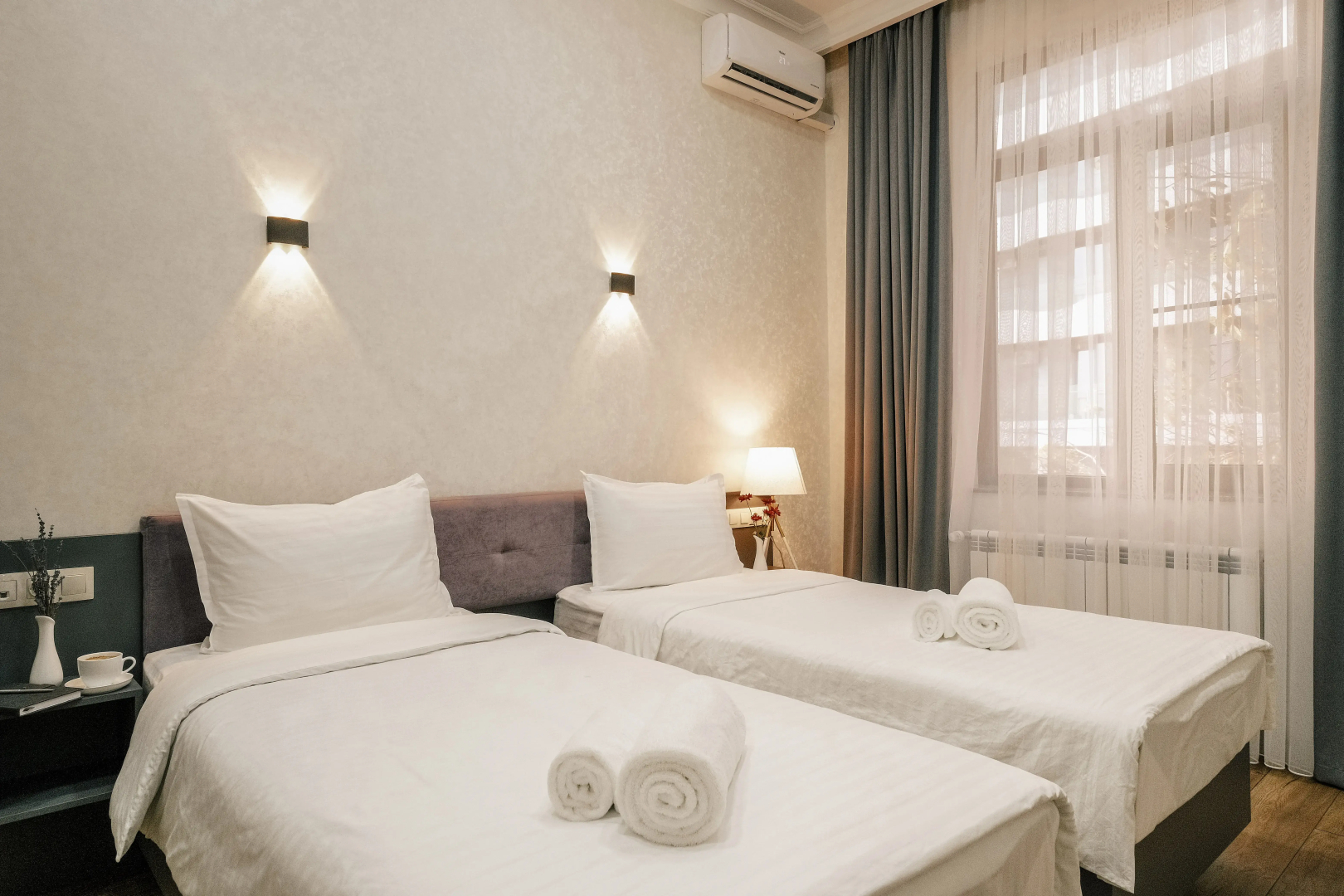 Photo - Parklane Hotel