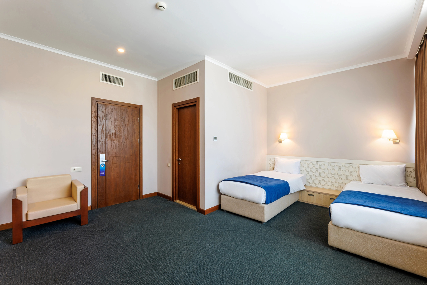 Photo - Cruise Hotel