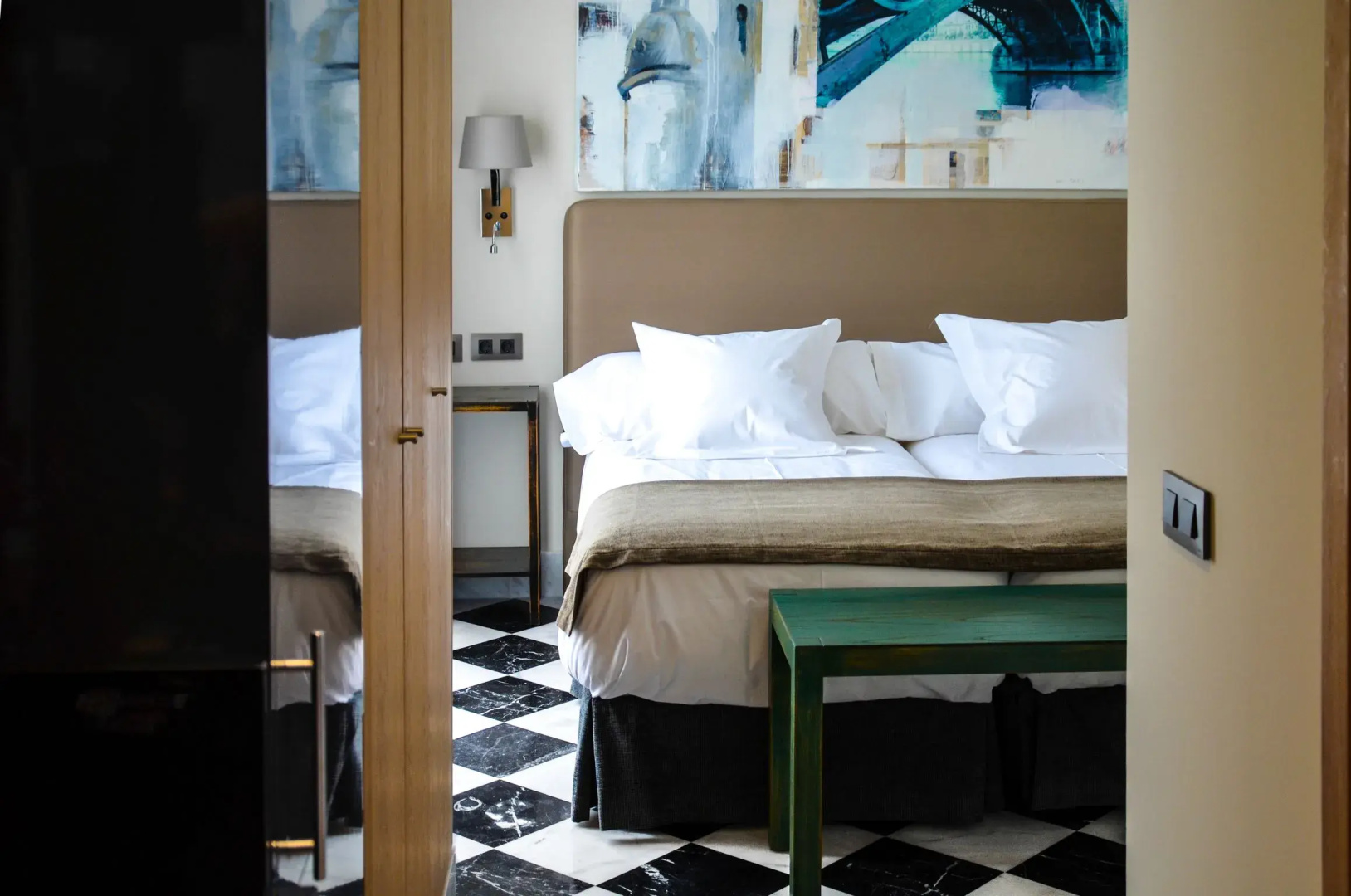 Foto - Aguilas5 SevillaSuites